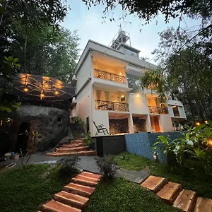 https://resort-hunters-hideout.kerala-hotels.net